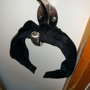 Black knotted headband
